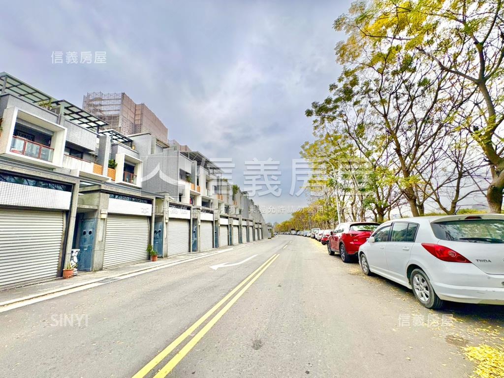 雲山硯Ｃ棟兩房平車房屋室內格局與周邊環境