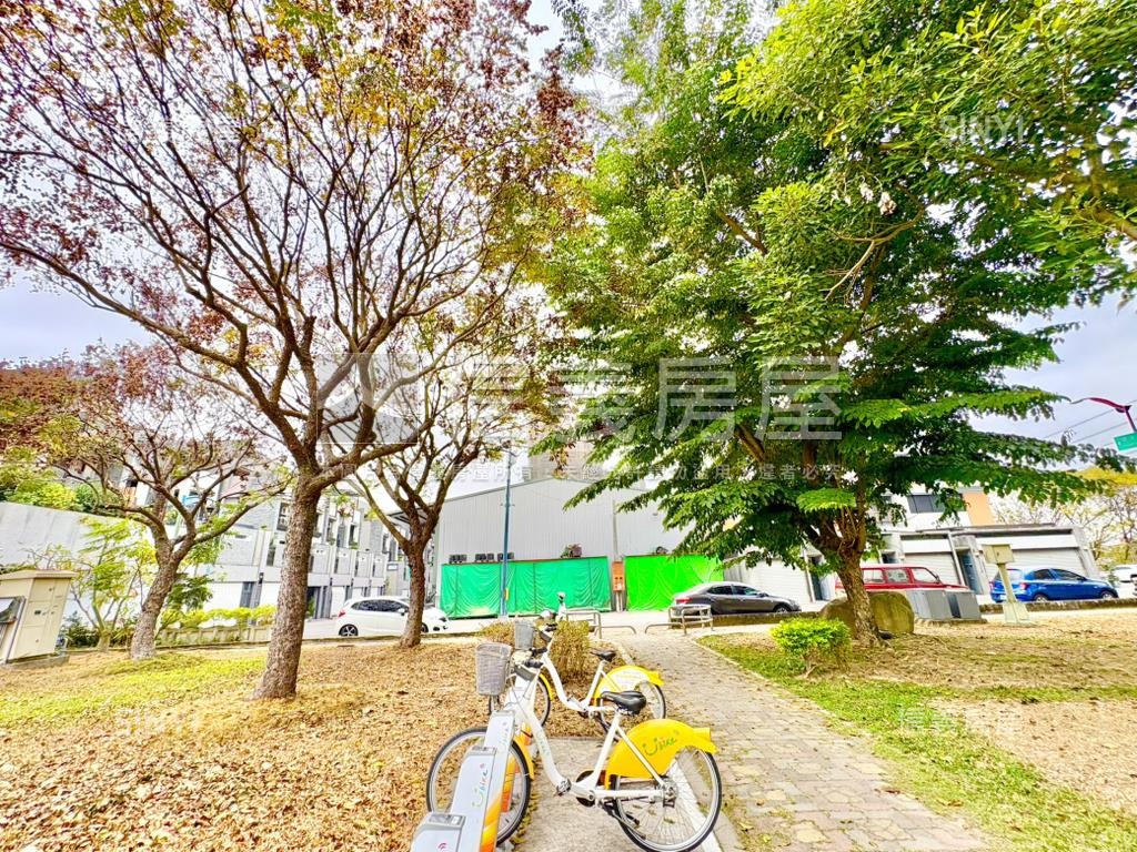 雲山硯Ｃ棟兩房平車房屋室內格局與周邊環境