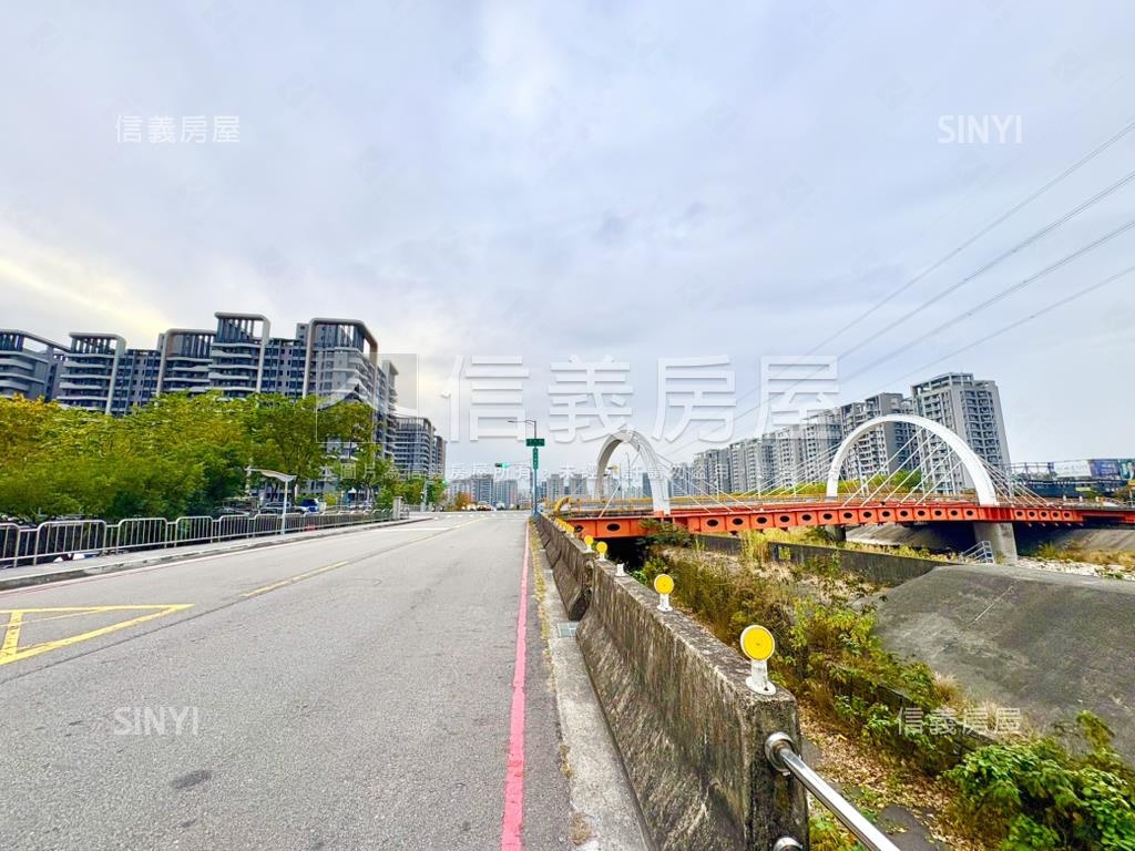 雲山硯Ｃ棟兩房平車房屋室內格局與周邊環境