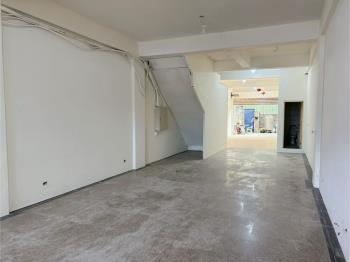 中山路臨路黃金透店