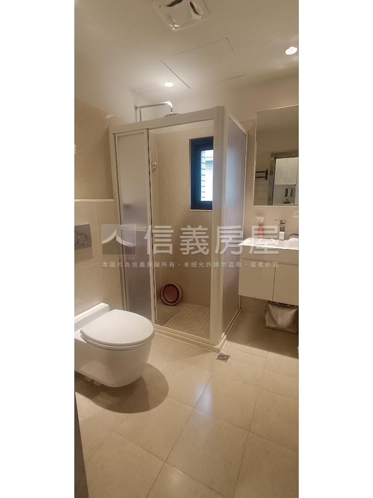 雙連捷運冠堤邊間美廈房屋室內格局與周邊環境