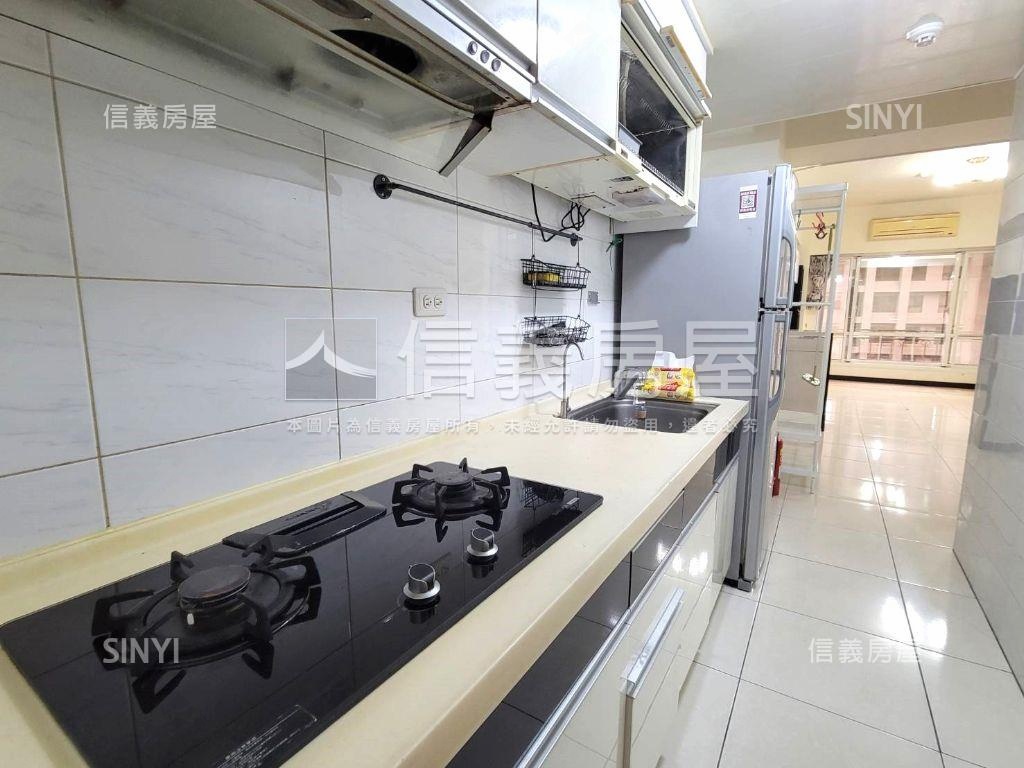 巴黎愛樂八樓三房房屋室內格局與周邊環境