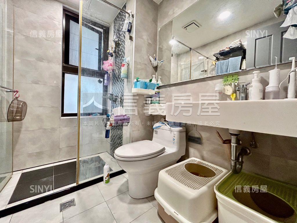 時尚鉑晶美景大三房房屋室內格局與周邊環境