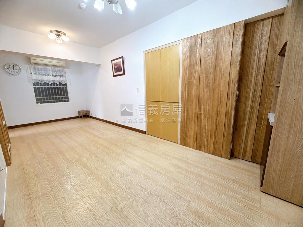 萬芳採光庭院戶房屋室內格局與周邊環境