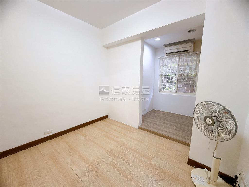 萬芳採光庭院戶房屋室內格局與周邊環境