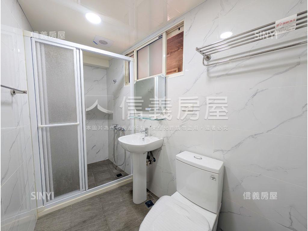 林森路活巷車庫三房一樓房屋室內格局與周邊環境