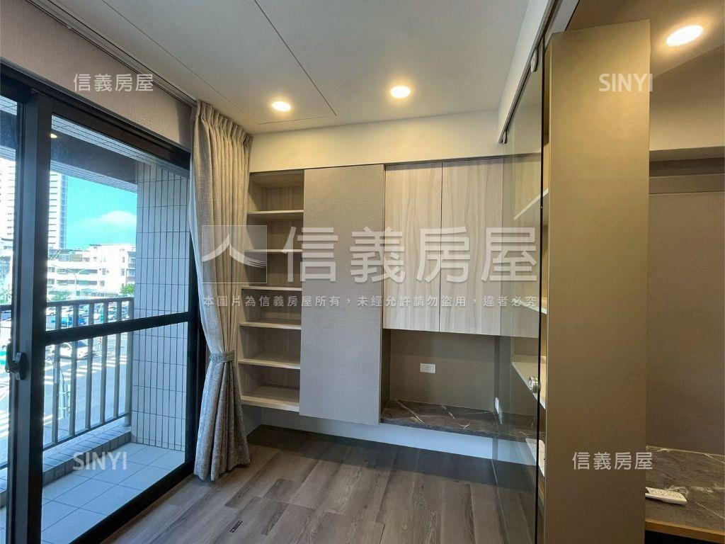 謙邑流光溢彩兩房平車房屋室內格局與周邊環境