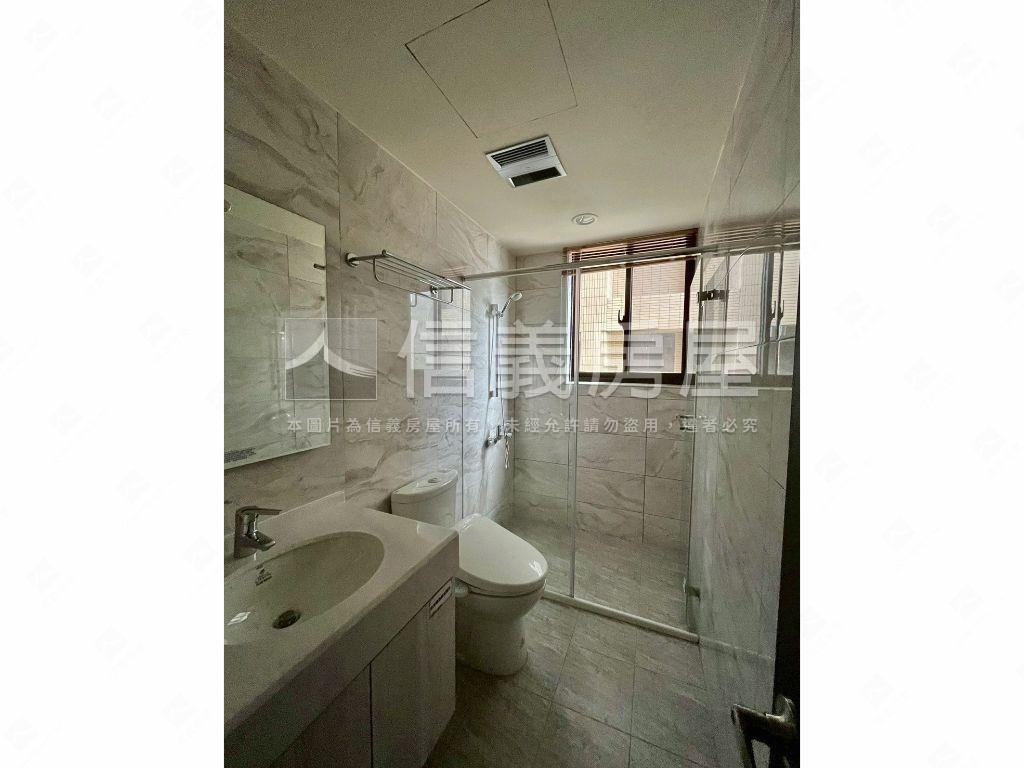 謙邑流光溢彩兩房平車房屋室內格局與周邊環境