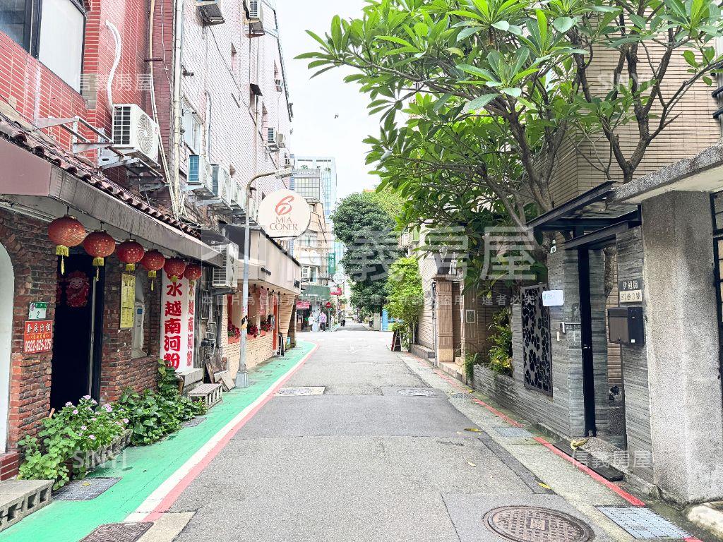 南京伊通一樓店辦房屋室內格局與周邊環境
