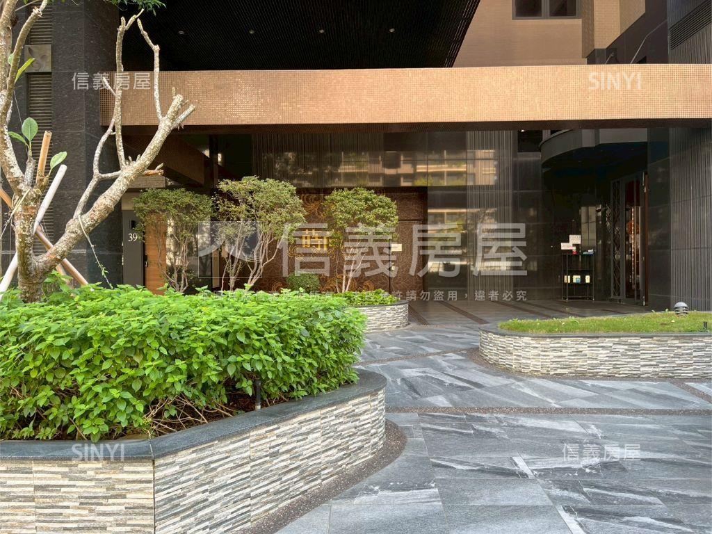 上銘蒔尚２房平車房屋室內格局與周邊環境