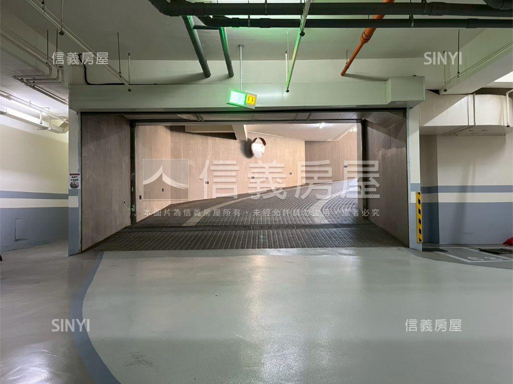 上銘蒔尚２房平車房屋室內格局與周邊環境