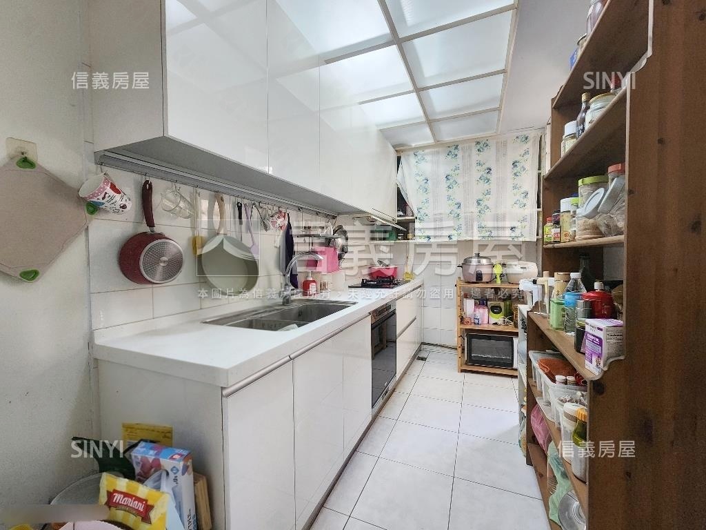 羅馬儷園溫馨三房房屋室內格局與周邊環境