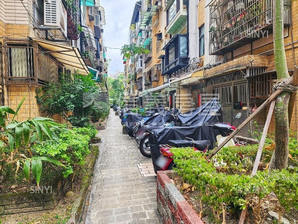 羅馬儷園溫馨三房房屋室內格局與周邊環境