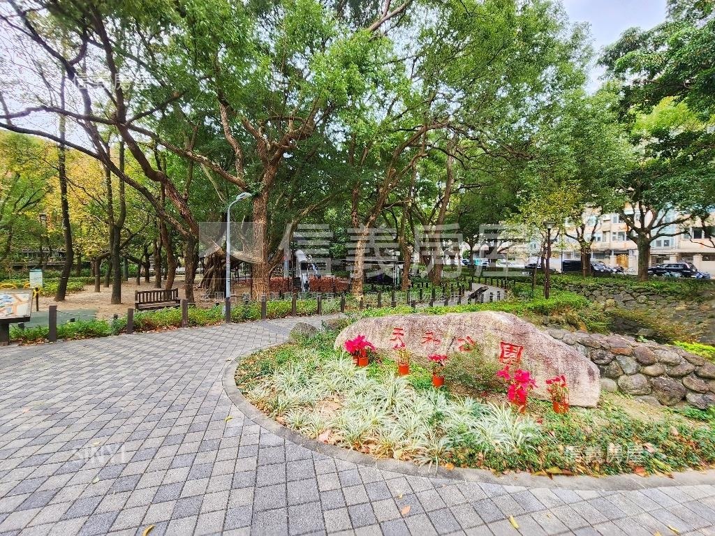 羅馬儷園溫馨三房房屋室內格局與周邊環境