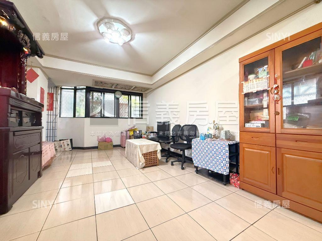 三重站₊˚☆稀有３房釋出房屋室內格局與周邊環境