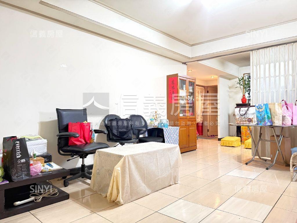 三重站₊˚☆稀有３房釋出房屋室內格局與周邊環境