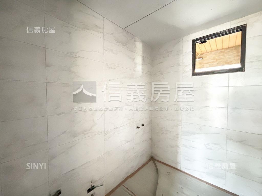 楠梓活巷住宅美車墅房屋室內格局與周邊環境