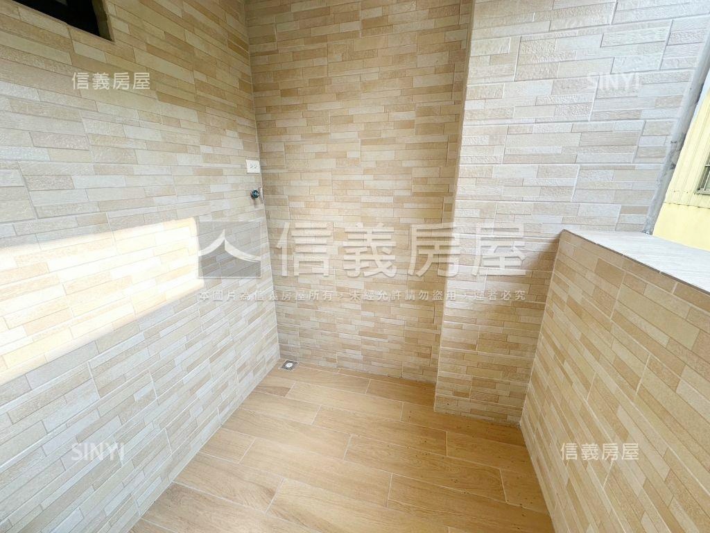 楠梓活巷住宅美車墅房屋室內格局與周邊環境