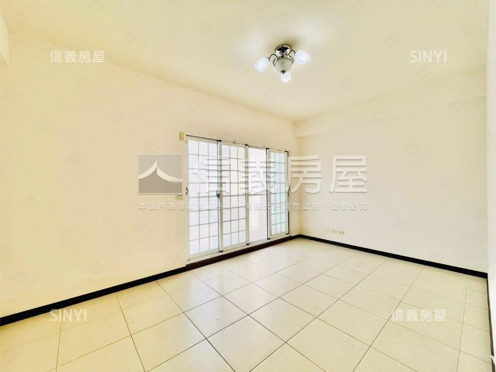 東區明亮併排大車庫墅房屋室內格局與周邊環境