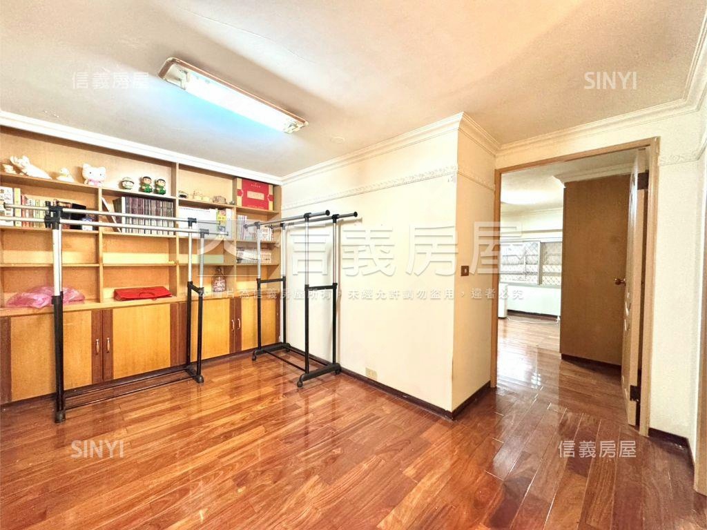 稀有○黃金大鎮一樓房屋室內格局與周邊環境