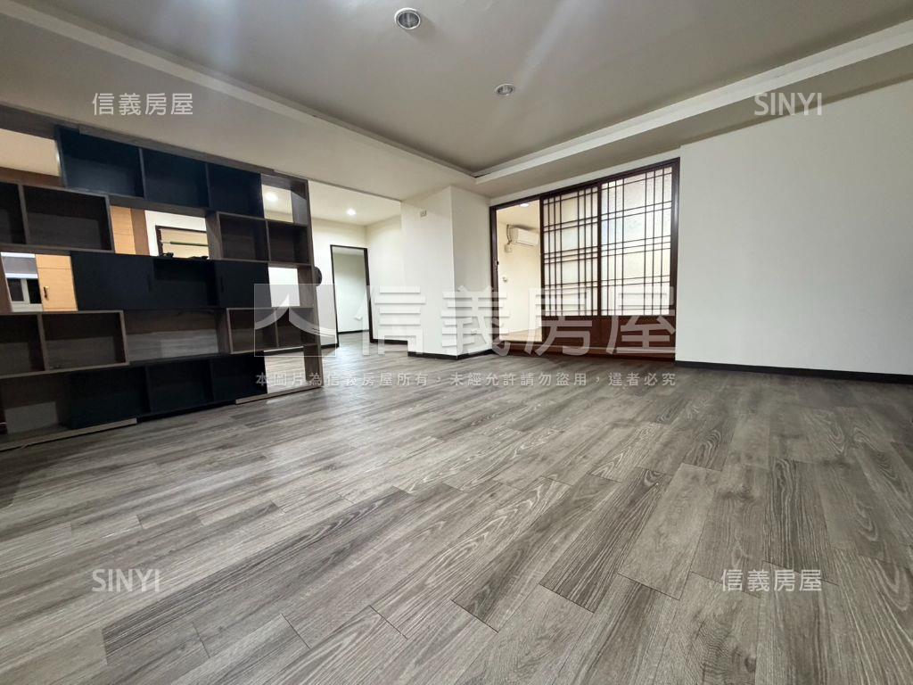 中悅桂冠大空間三房車位房屋室內格局與周邊環境