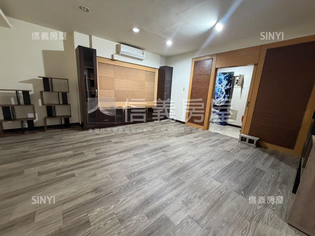 中悅桂冠大空間三房車位房屋室內格局與周邊環境