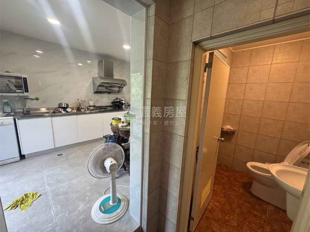 極品✿擁抱大自然美別墅房屋室內格局與周邊環境