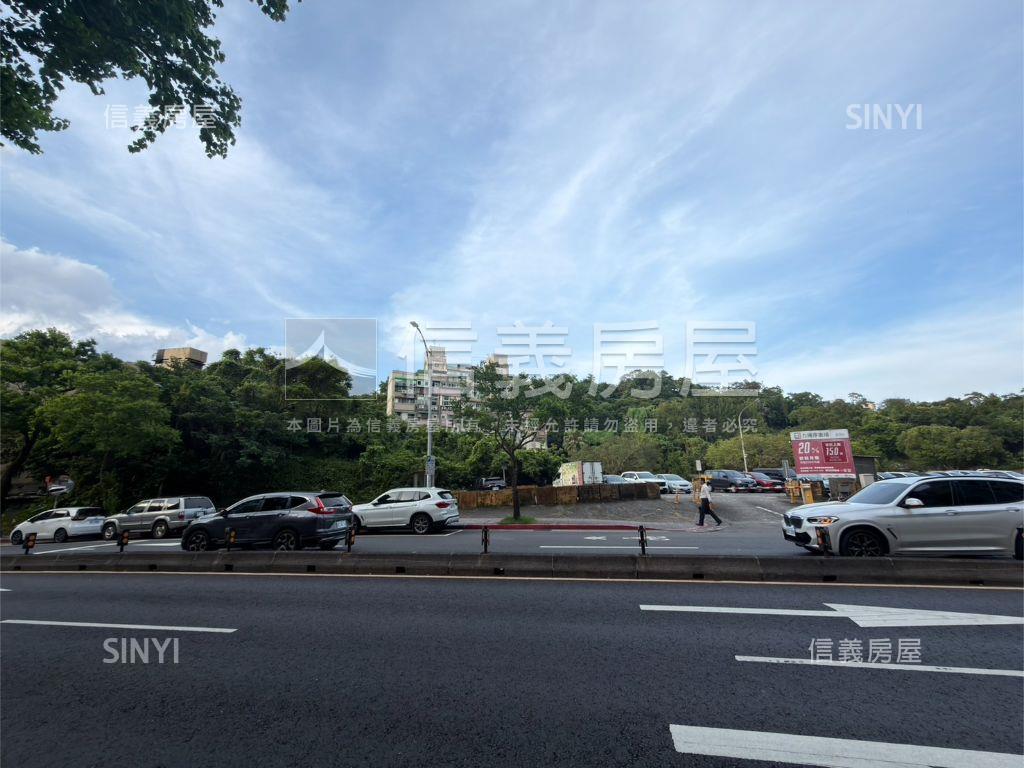 大元利綠景輝煌附車位房屋室內格局與周邊環境