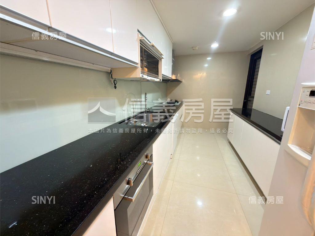 大元利綠景輝煌附車位房屋室內格局與周邊環境
