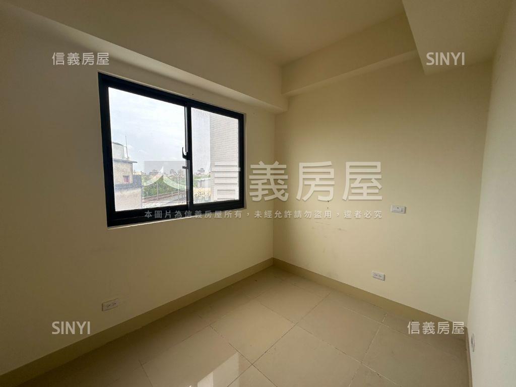 香山近大庄採光三房車位房屋室內格局與周邊環境