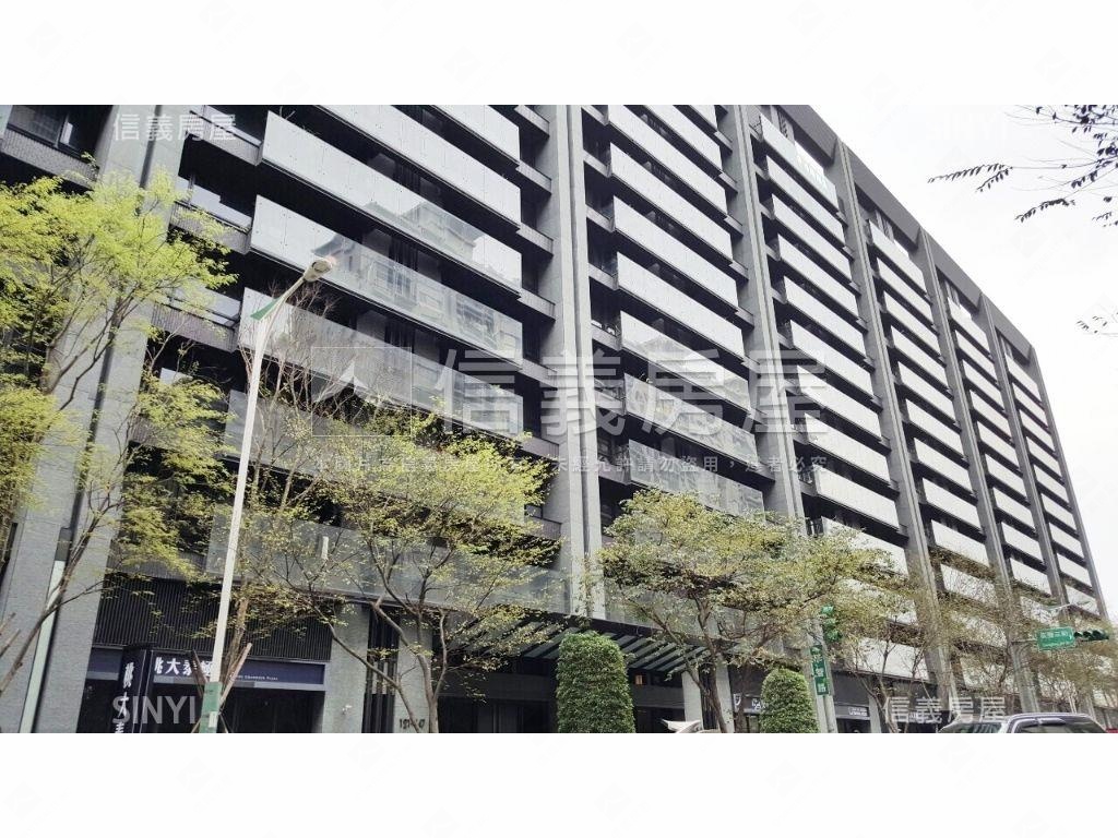 ️日光灑進理想宅房屋室內格局與周邊環境