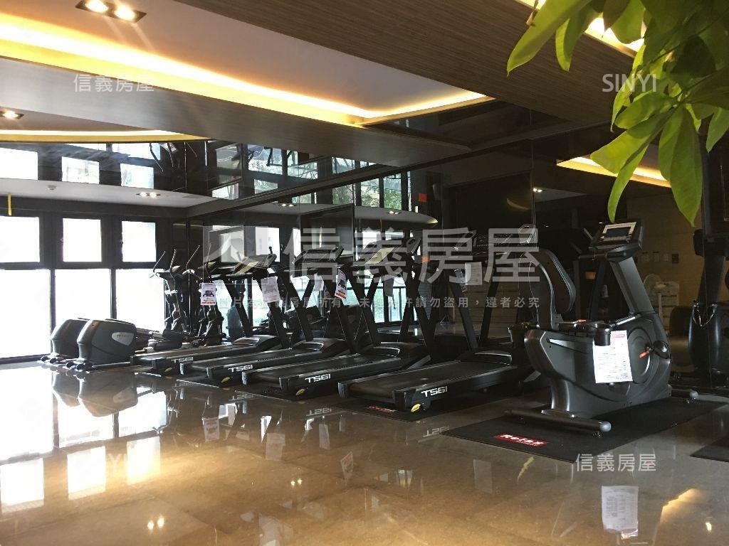 ️日光灑進理想宅房屋室內格局與周邊環境