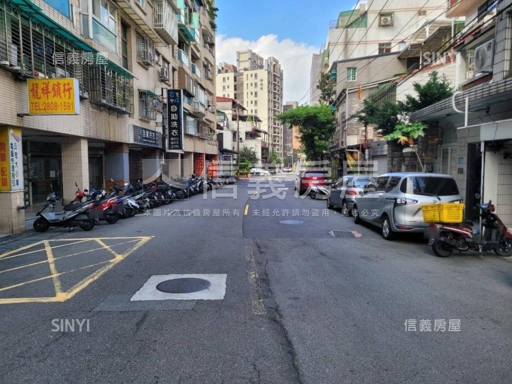 低總價京華店面房屋室內格局與周邊環境