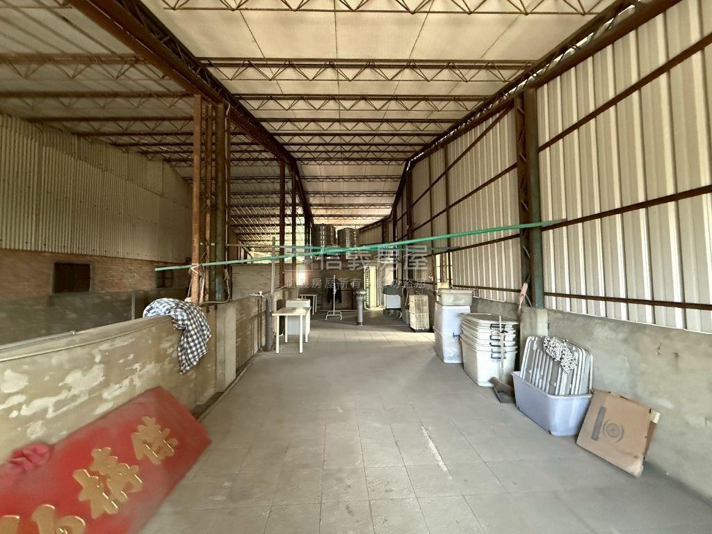 柳川東路二段透天房屋室內格局與周邊環境