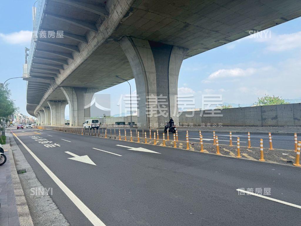 北大里震後透店房屋室內格局與周邊環境