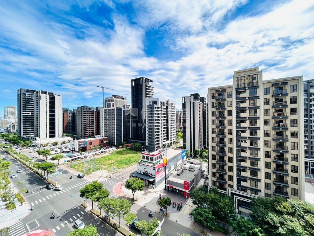 佳麗堡全新未住三房車位房屋室內格局與周邊環境