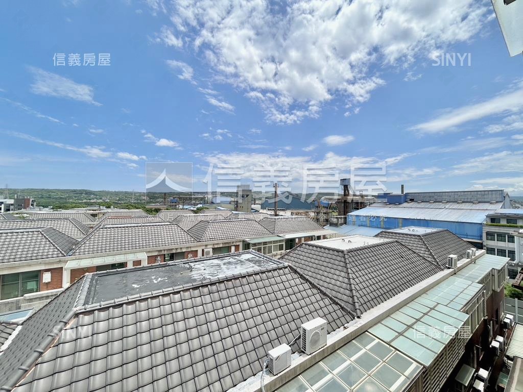 勝利國中學區稀有臨路透店房屋室內格局與周邊環境