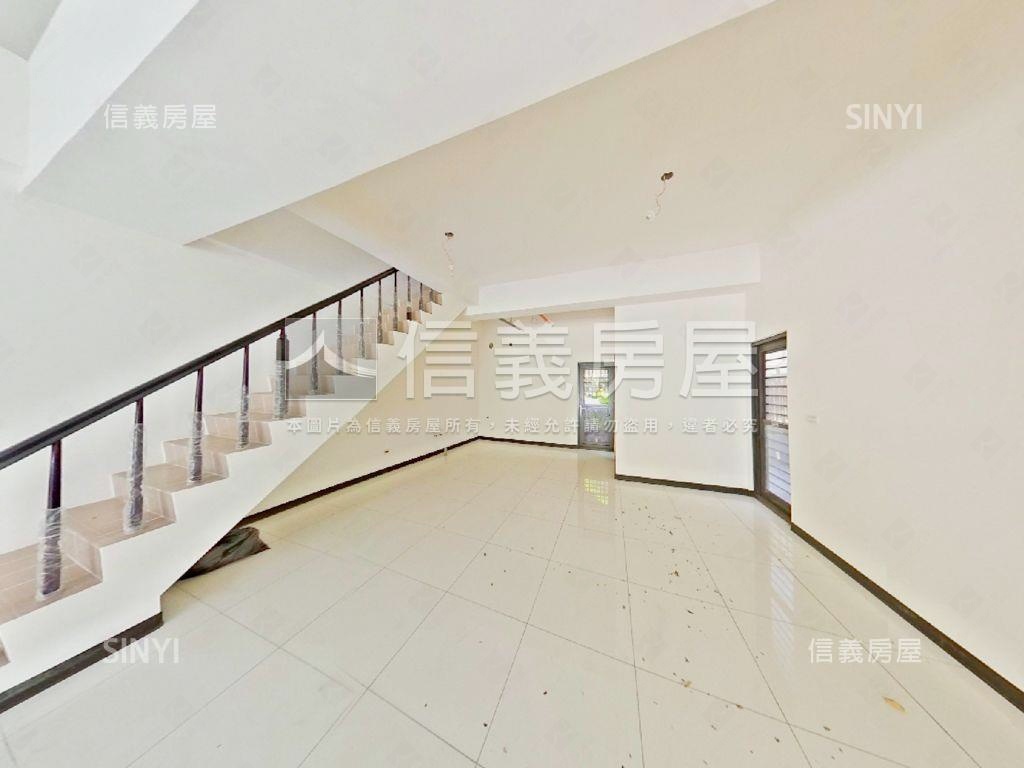 【站前馥樂】店面，雙車位房屋室內格局與周邊環境