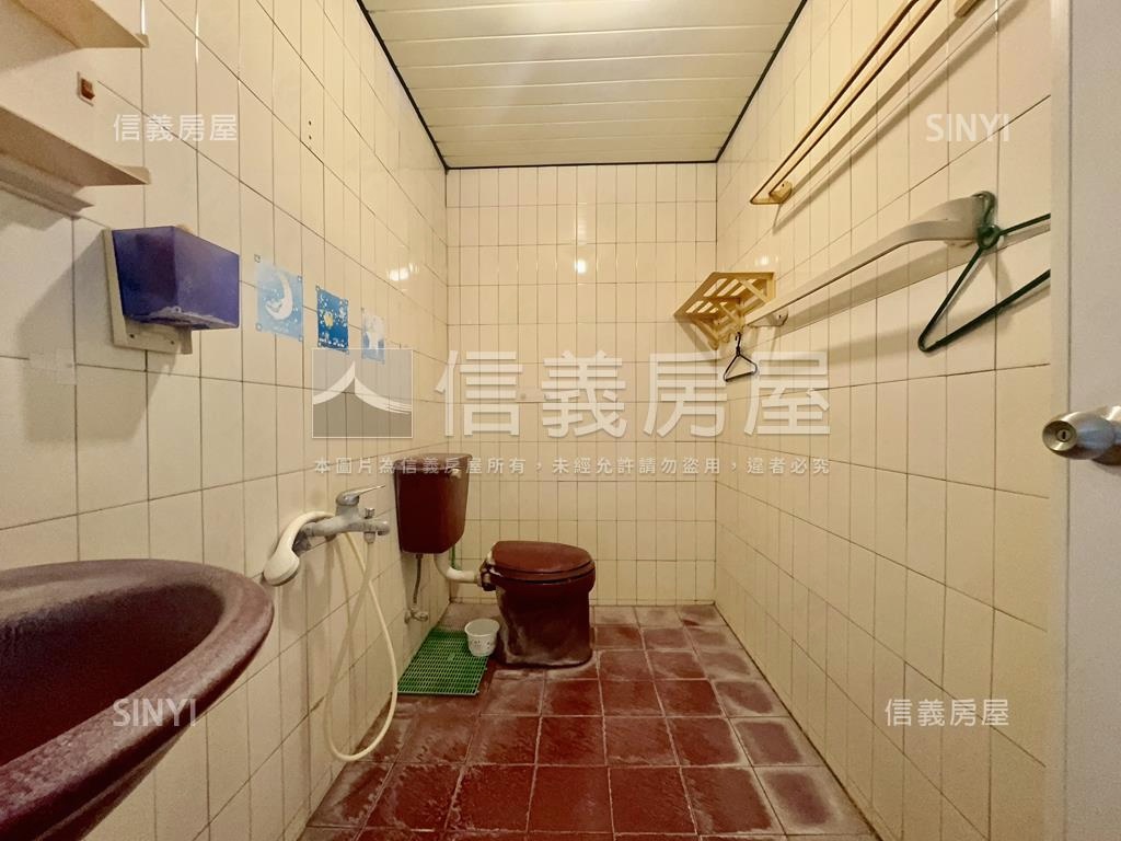 文山特區面公園三樓美寓房屋室內格局與周邊環境