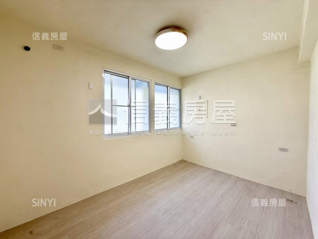 小港帶裝潢公寓一樓房屋室內格局與周邊環境