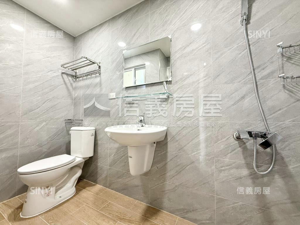 小港帶裝潢公寓一樓房屋室內格局與周邊環境