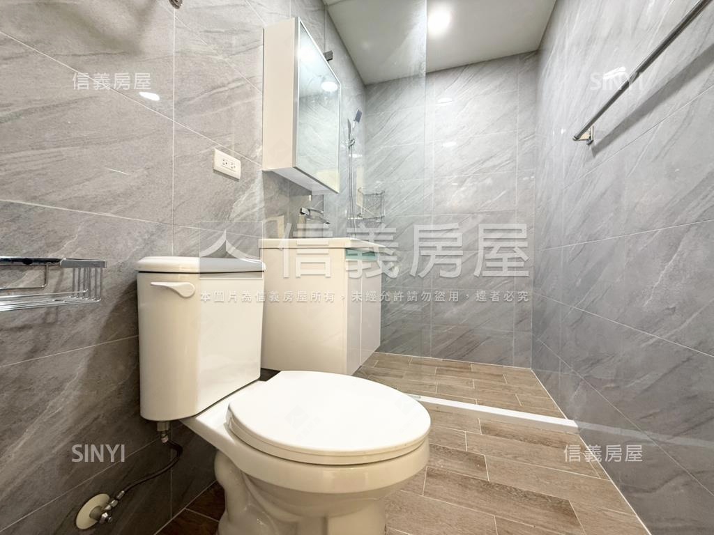 小港帶裝潢公寓一樓房屋室內格局與周邊環境