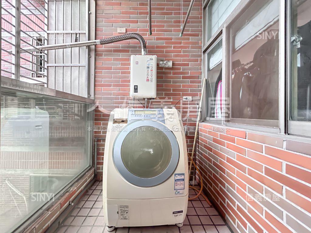 稀有摩登家庭漂亮坪數房屋室內格局與周邊環境