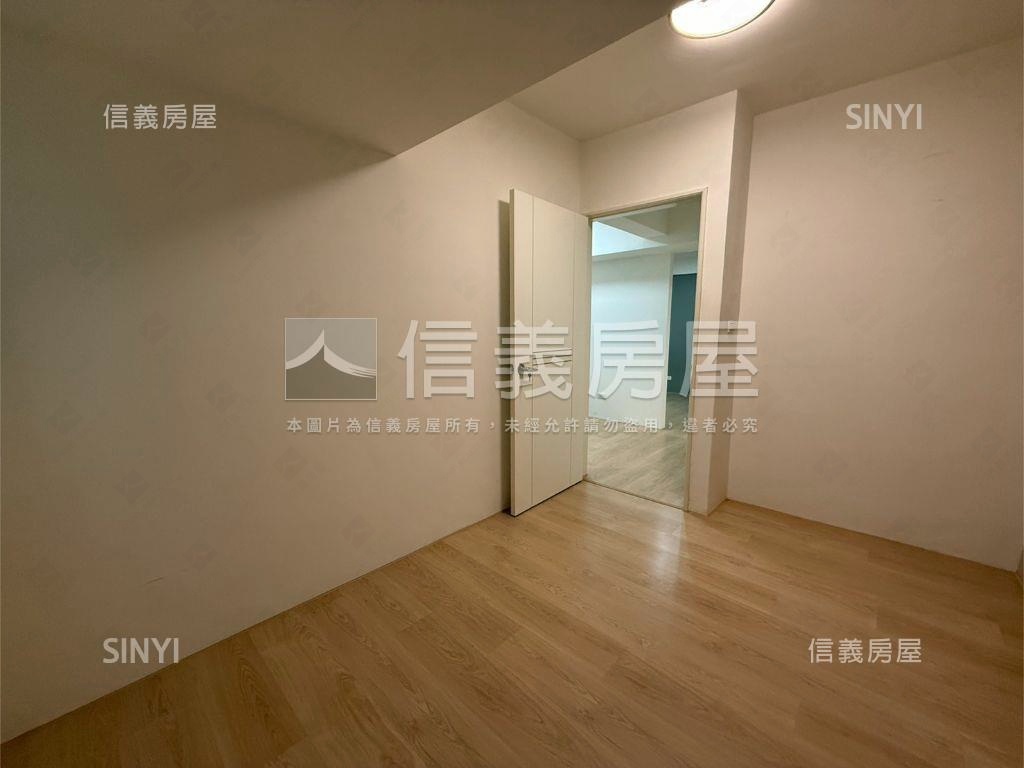 崇德商圈兩房平車稀有釋出房屋室內格局與周邊環境