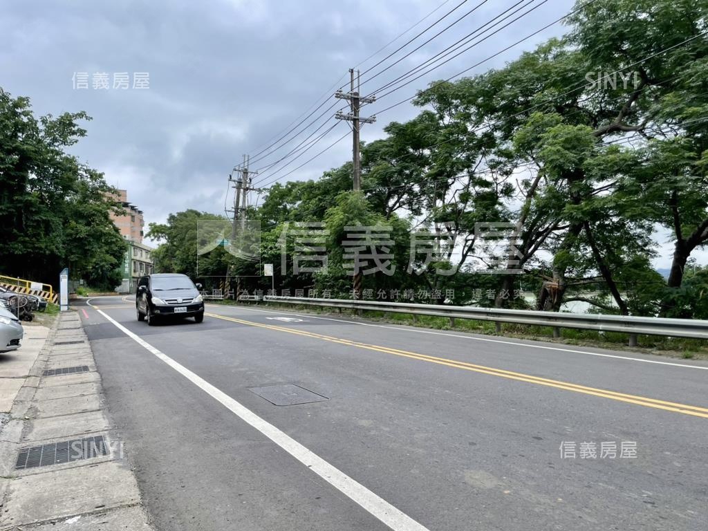 霄裡池畔美景店面房屋室內格局與周邊環境