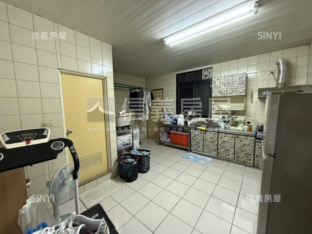 低總價未來雙捷運大空間房屋室內格局與周邊環境