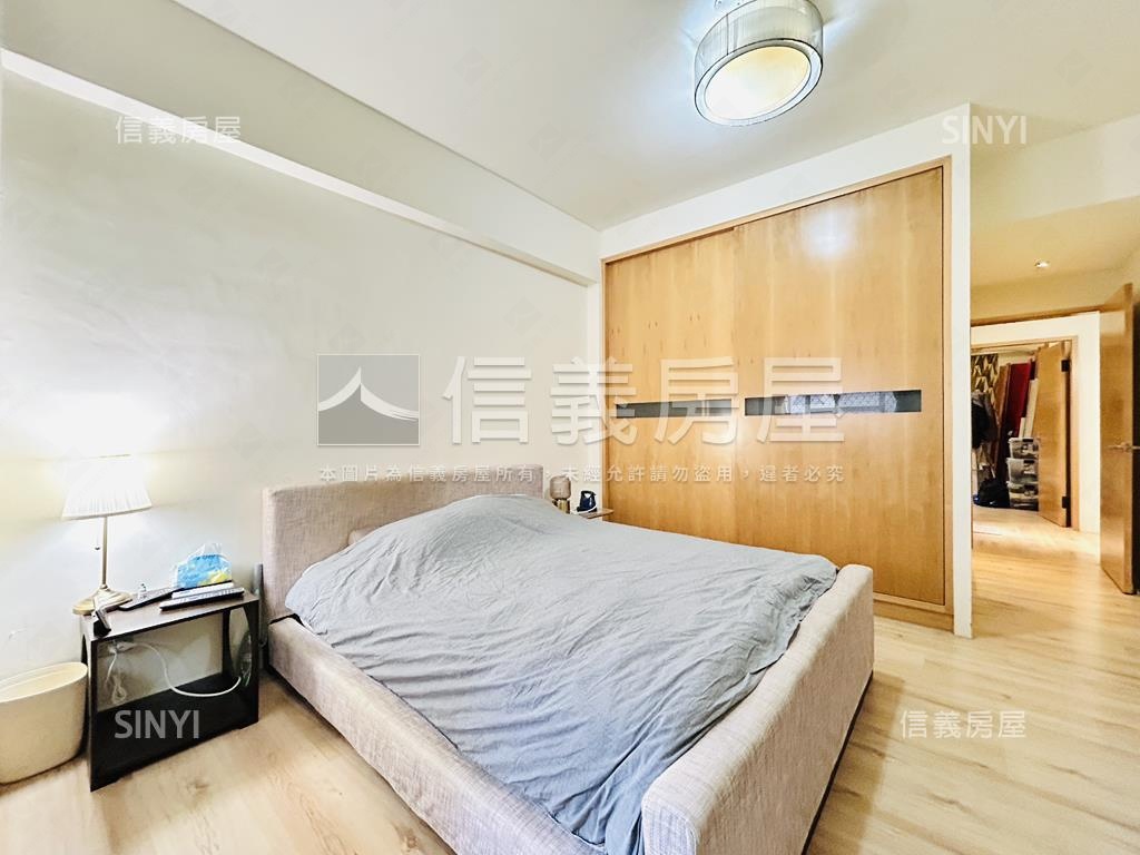 台北龍城花園三房坡平車位房屋室內格局與周邊環境