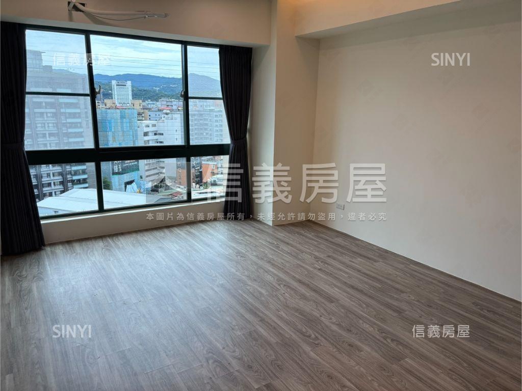 新天地★稀有頂樓山河景房屋室內格局與周邊環境