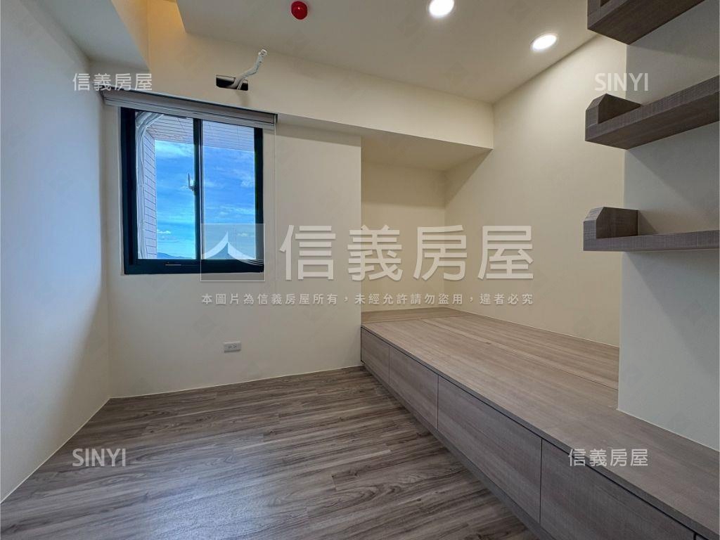新天地★稀有頂樓山河景房屋室內格局與周邊環境