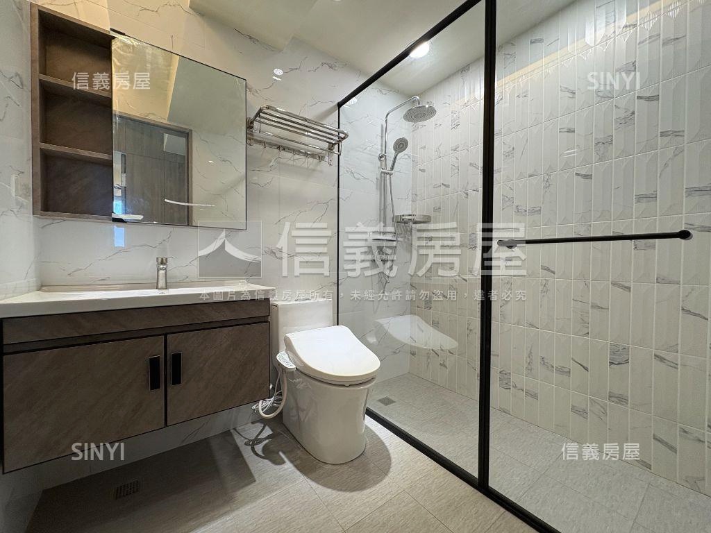 新天地★稀有頂樓山河景房屋室內格局與周邊環境